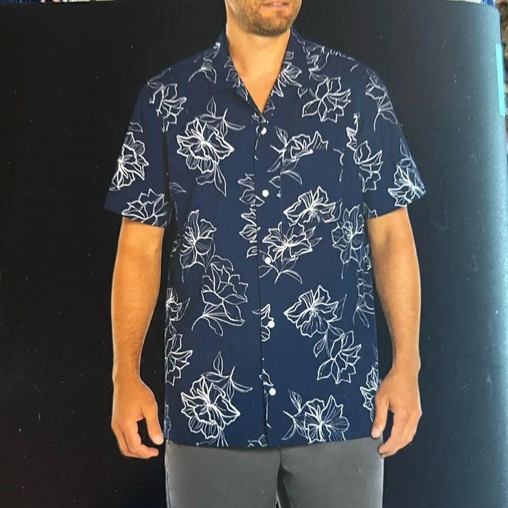 NEW Gap Mens Blue Seersucker Shirt